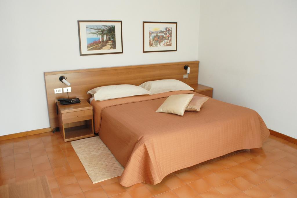 Albergo "Da Mario" Pianoro Zimmer foto